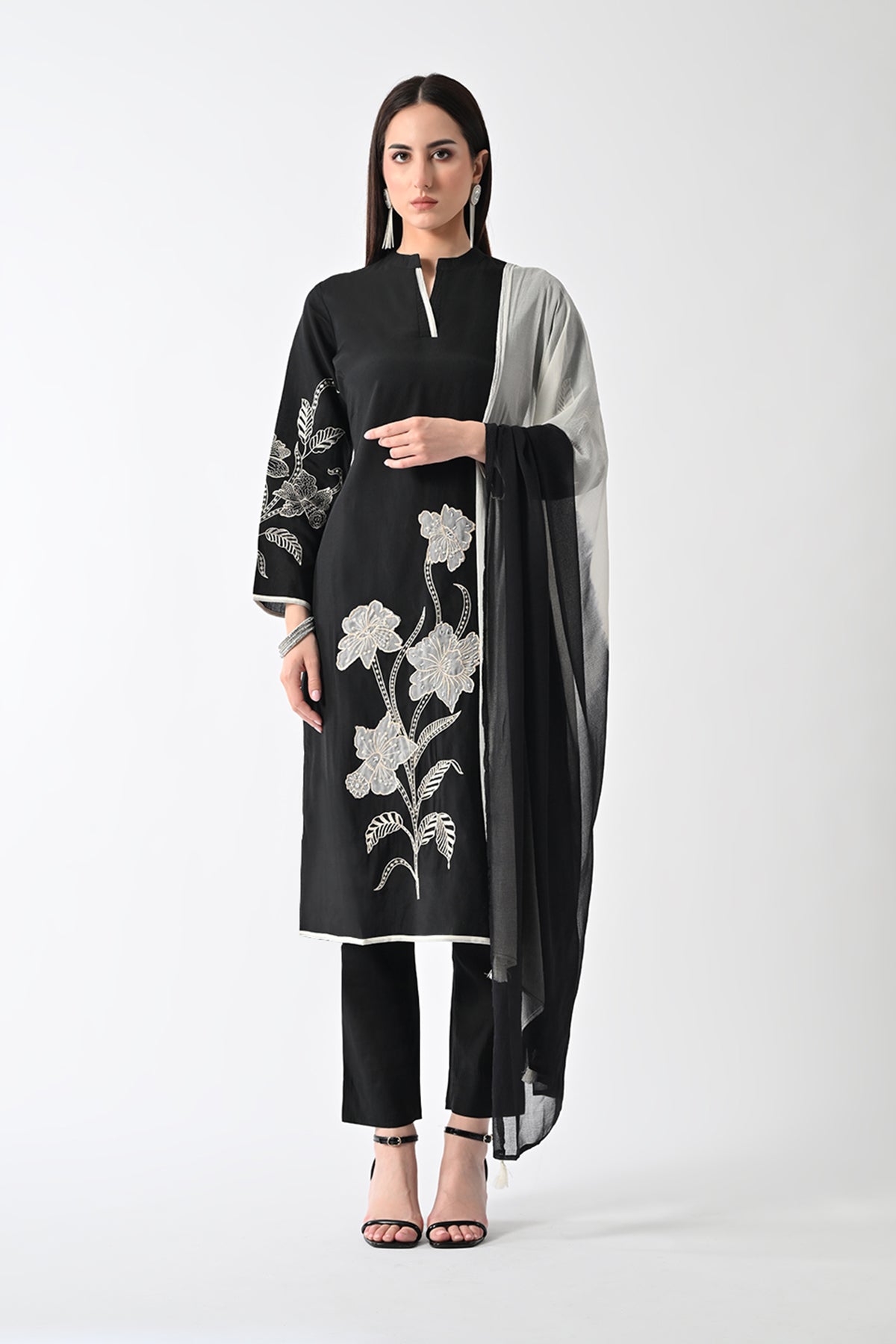 Black Embroidered Straight Kurta 3 Pcs Set